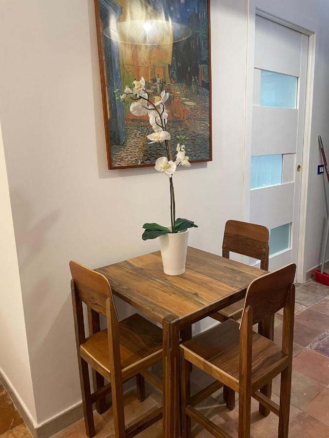 Apartmán La Dimora Del Santo Neapol Exteriér fotografie